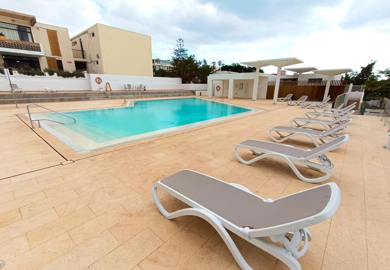 Apartment La Fiesta อาโรนา ภายนอก รูปภาพ