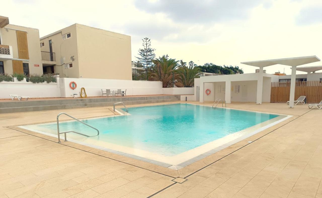 Apartment La Fiesta อาโรนา ภายนอก รูปภาพ
